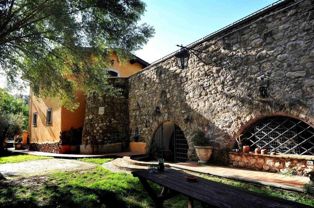 L'Antica Mola Βίλα Castel Madama Δωμάτιο φωτογραφία